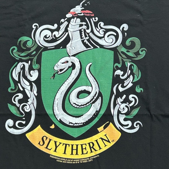 NEW Harry Potter Slytherin Crest Adult T-shirt in Black size 4XL - Picture 3 of 4